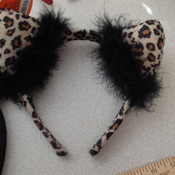 Lot of Halloween Accessories - Picture 4 of 7